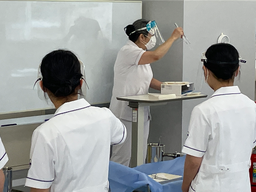 清潔操作（鑷子の扱い方）