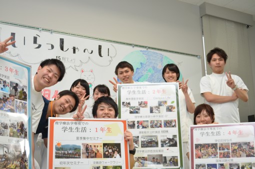 春のオープンキャンパス　笑顔の在学生