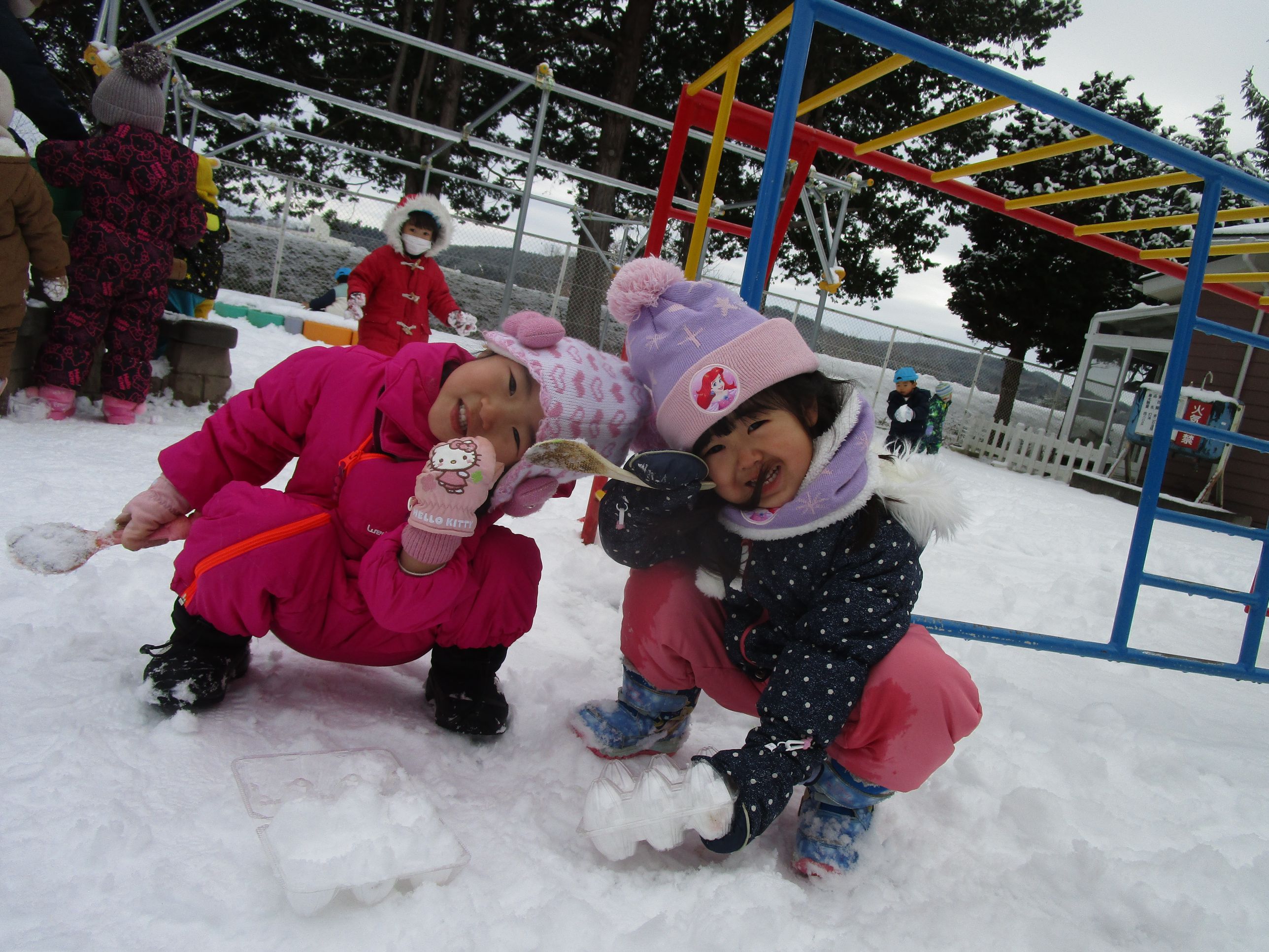 雪でお料理タイム