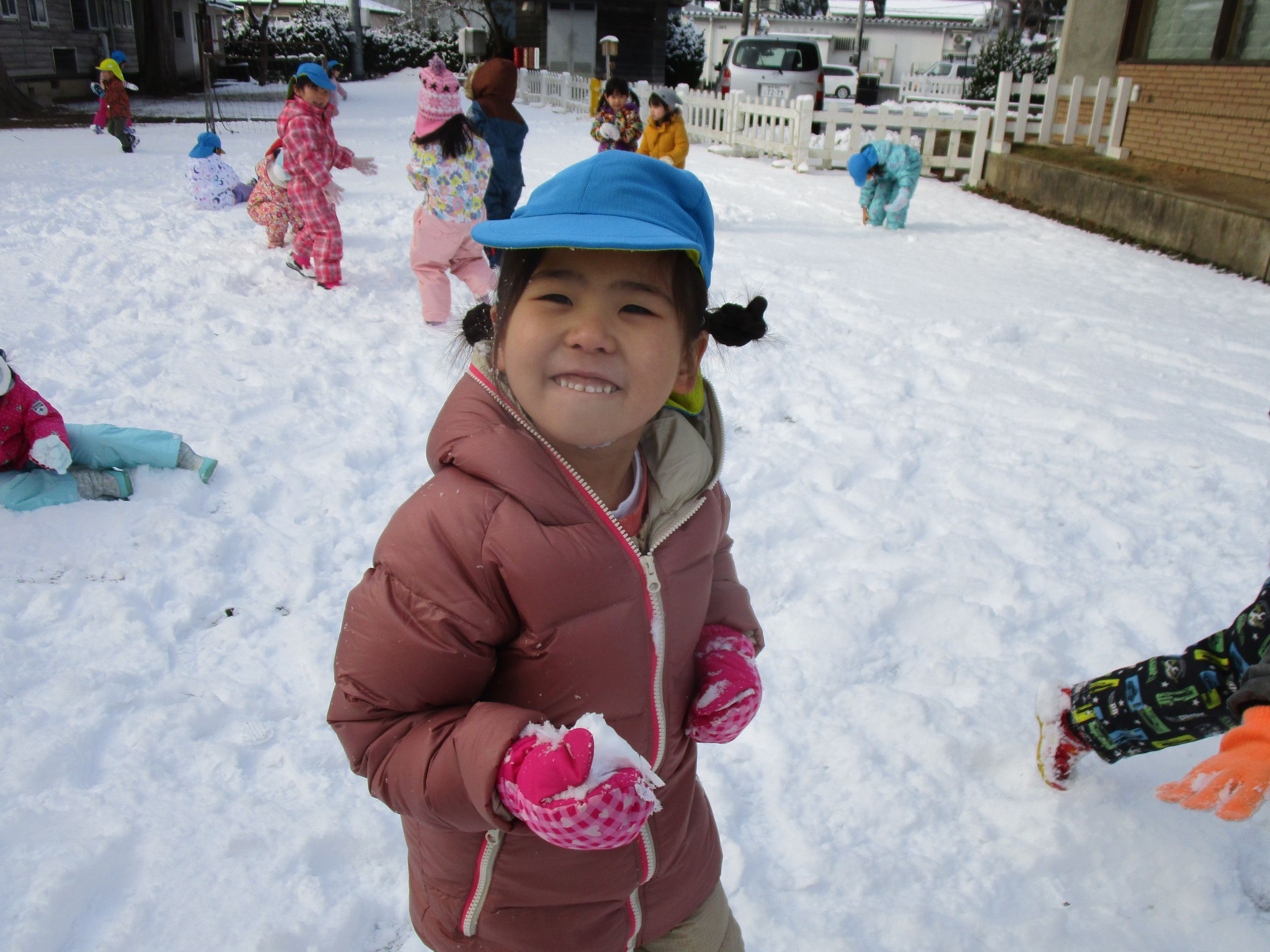 雪遊び