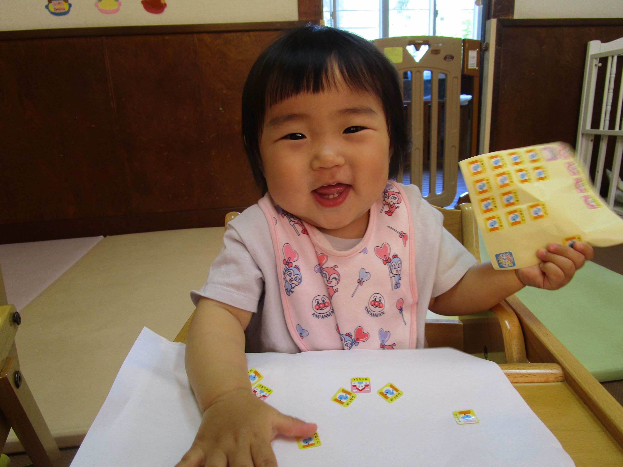 笑顔の女児