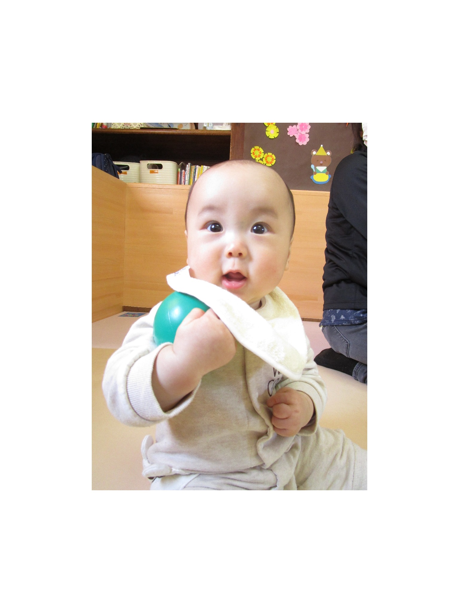 ボールを持つ男の子