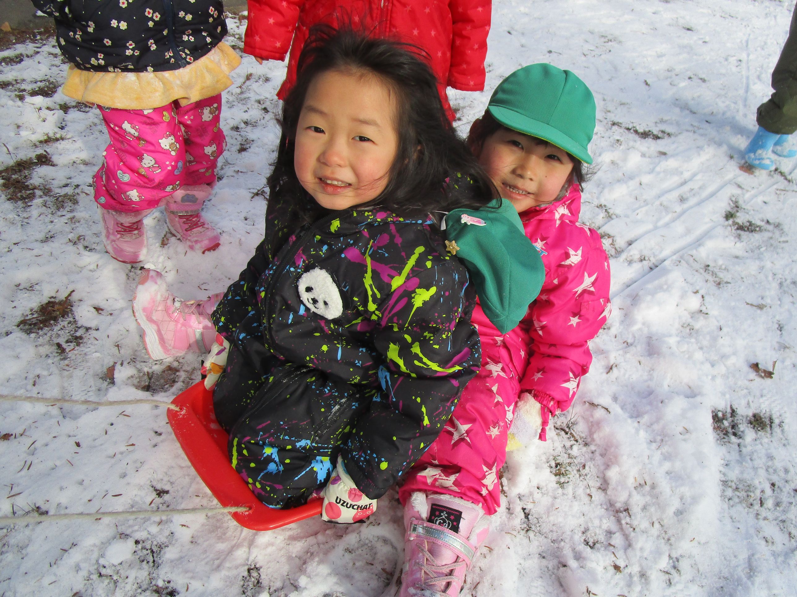 雪遊び