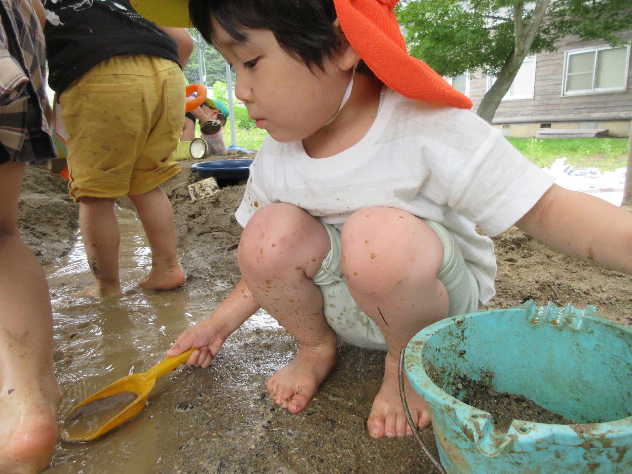 どろ水遊び