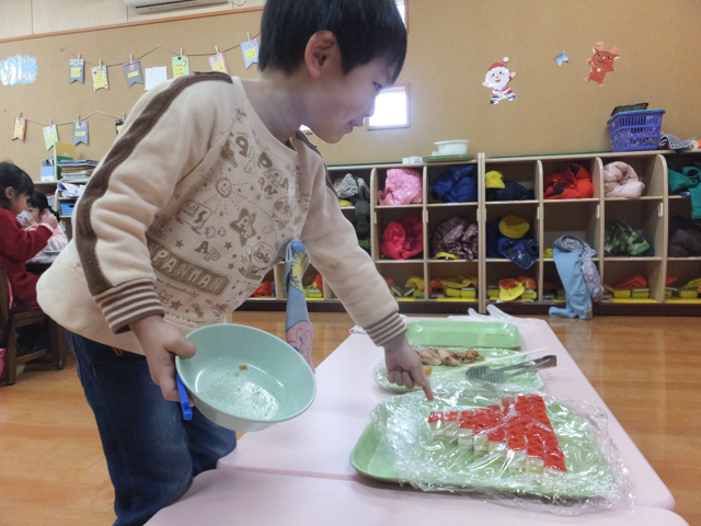 クリスマスツリーの形に 並んだケーキはおみごと！！ とてもおいしかったよ！(^^)!